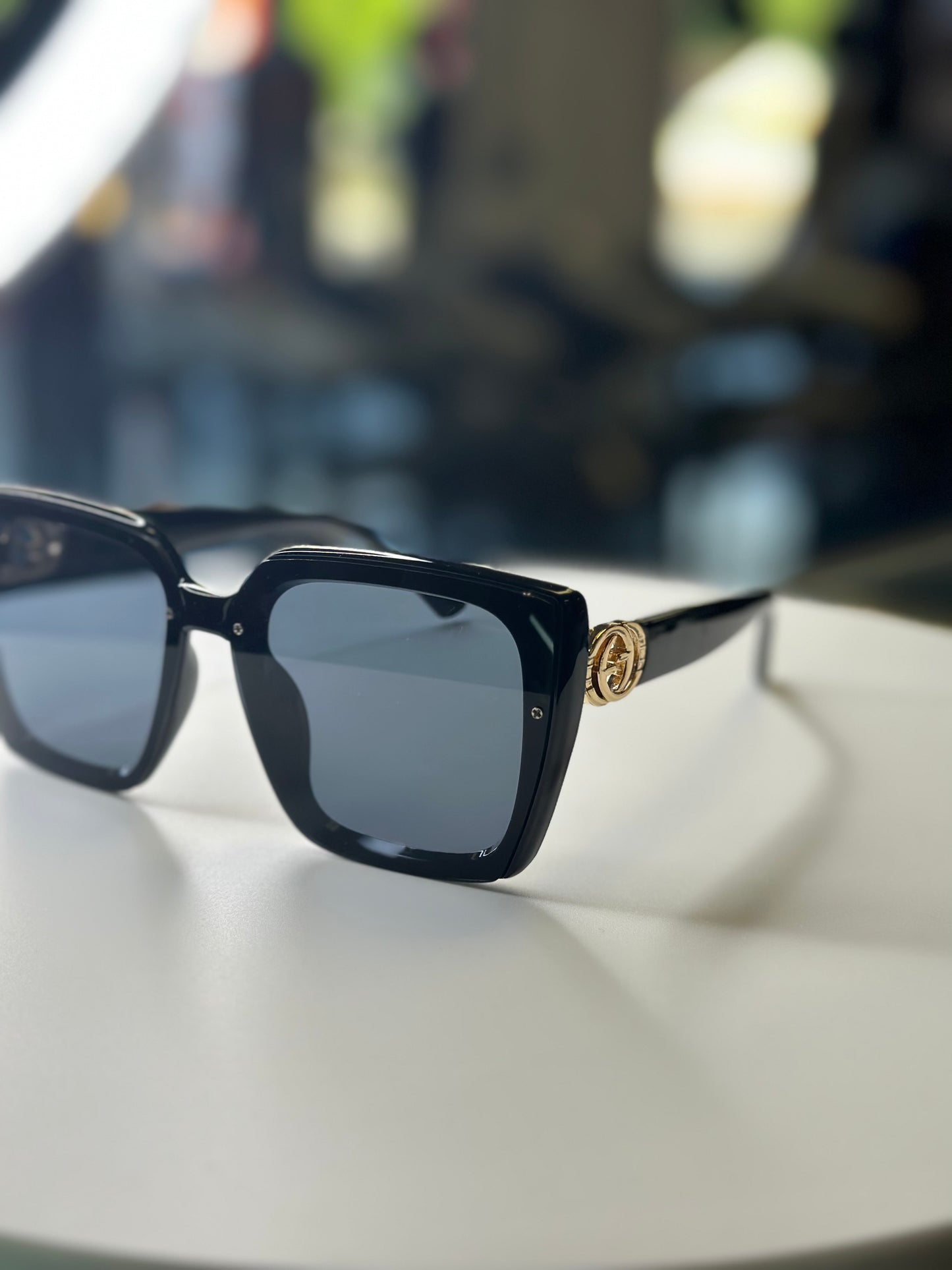 Women Gucci Shades