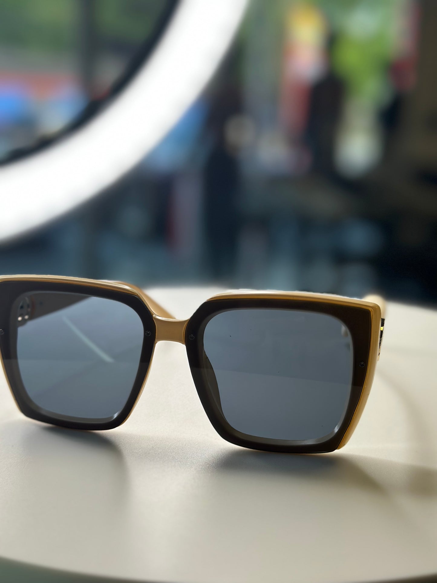 Women Gucci Shades